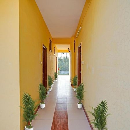 Oyo 87701 Lucky Farm Hotell Shāhpur Exteriör bild