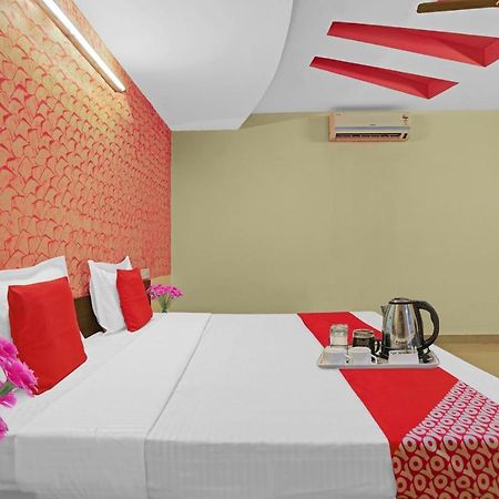 Oyo 87701 Lucky Farm Hotell Shāhpur Exteriör bild