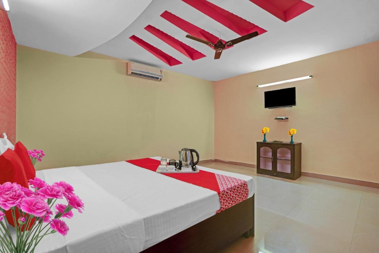 Oyo 87701 Lucky Farm Hotell Shāhpur Exteriör bild